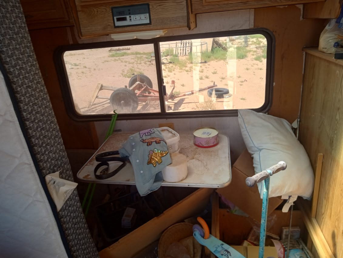 Trashed up 5th wheel on 2.5 Acres in Kingman, AZ! - Image 12