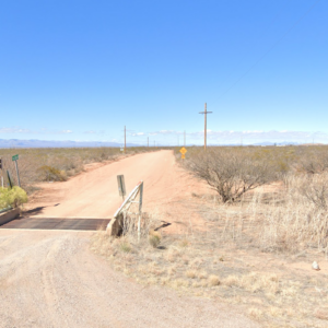 This Cochise lot loves RV's and tiny homes! APN: 406-13-868